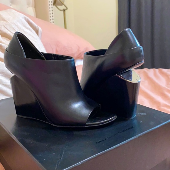 Alexander Wang ‘Alla’ wedge shoe - Picture 1 of 4